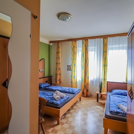 Cozy Rooms - U3 Hutteldorferstrasse Wien Exterior foto