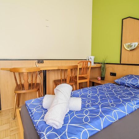 Cozy Rooms - U3 Hutteldorferstrasse Wien Exterior foto