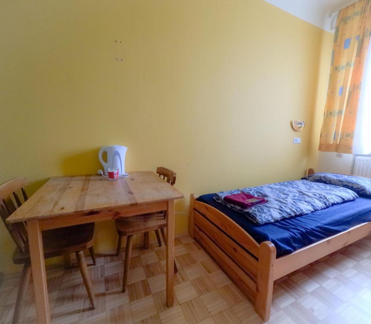 Cozy Rooms - U3 Hutteldorferstrasse Wien Exterior foto