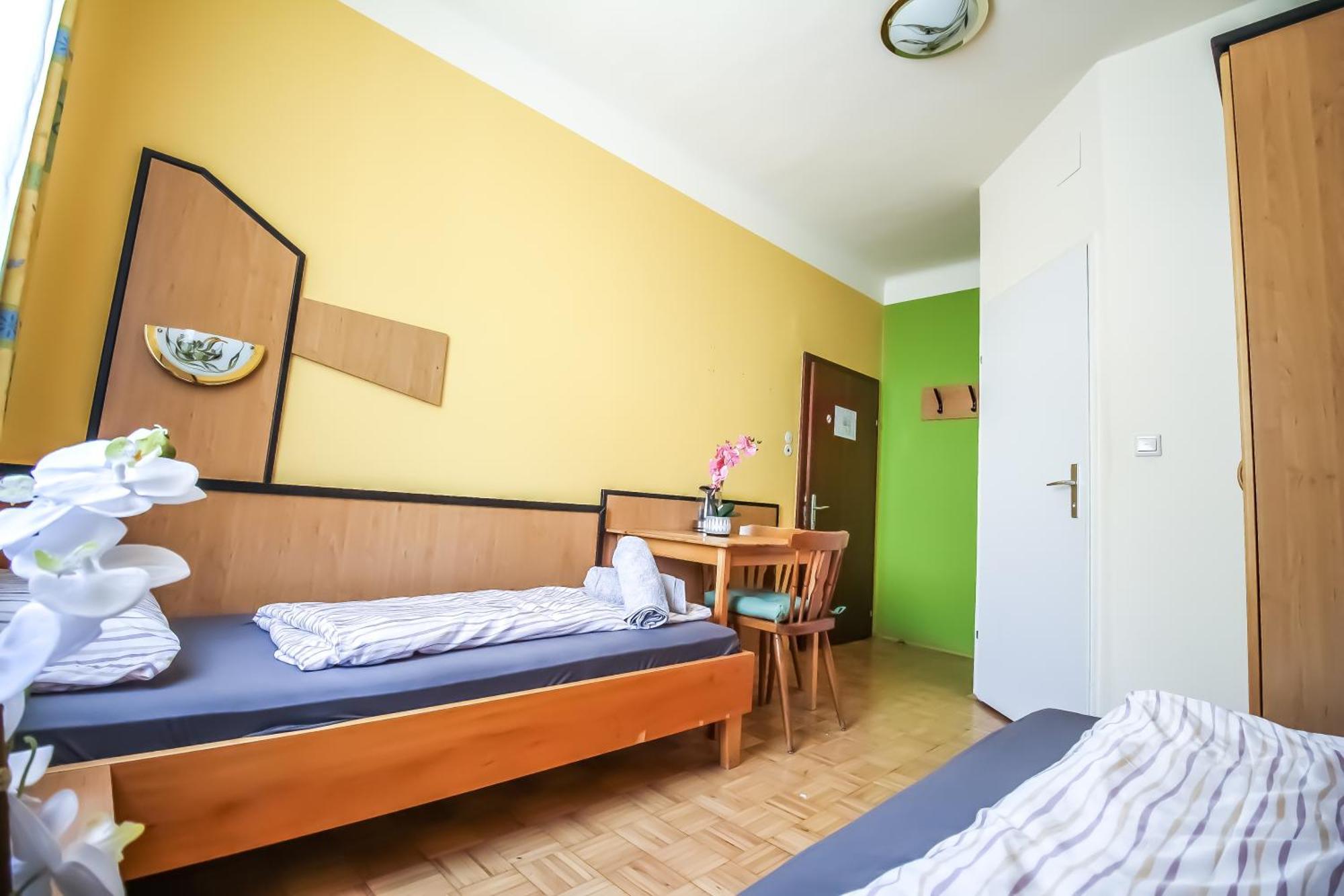 Cozy Rooms - U3 Hutteldorferstrasse Wien Exterior foto
