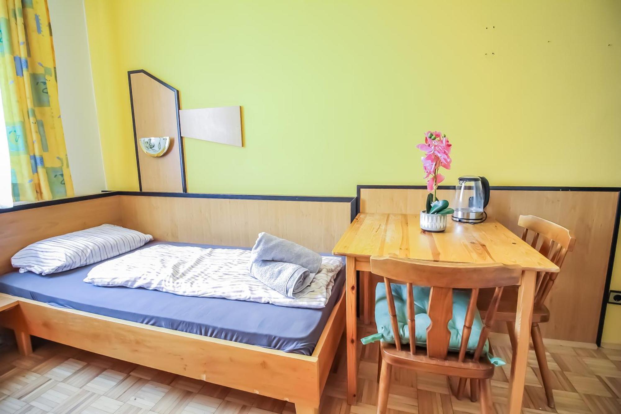 Cozy Rooms - U3 Hutteldorferstrasse Wien Exterior foto